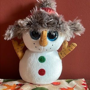 small sized christmas snowman beany boo